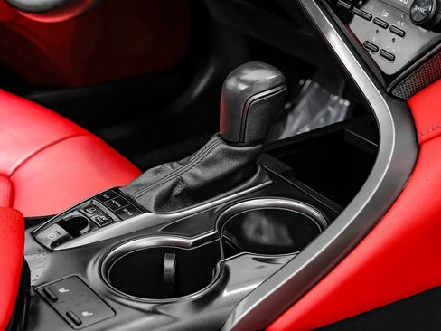 Used 2022 Toyota Camry XSE image 22