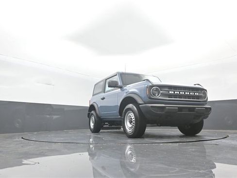 New 2025 Ford Bronco 2-Door image 24