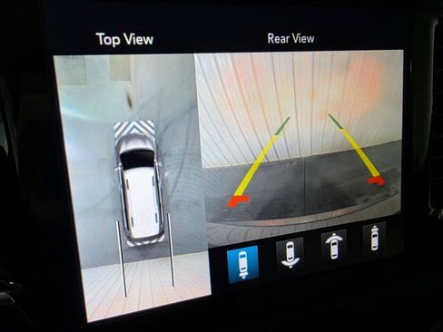 Used 2019 Chrysler Pacifica Touring-L Plus w/ Advanced Safetytec Group FWD image 15