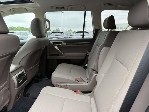 Used 2021 Lexus GX 460 Premium AWD/4WD image 17
