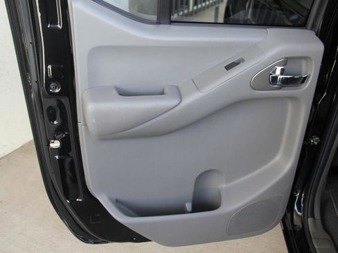 Used 2019 Nissan Frontier SV w/ Value Truck Package RWD image 21