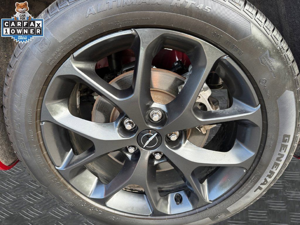 Used 2024 Chrysler Pacifica Touring-L w/ S Appearance Package AWD/4WD image 22