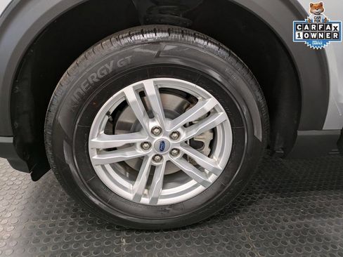 Used 2022 Ford Explorer XLT w/ Class IV Trailer Tow Package image 7