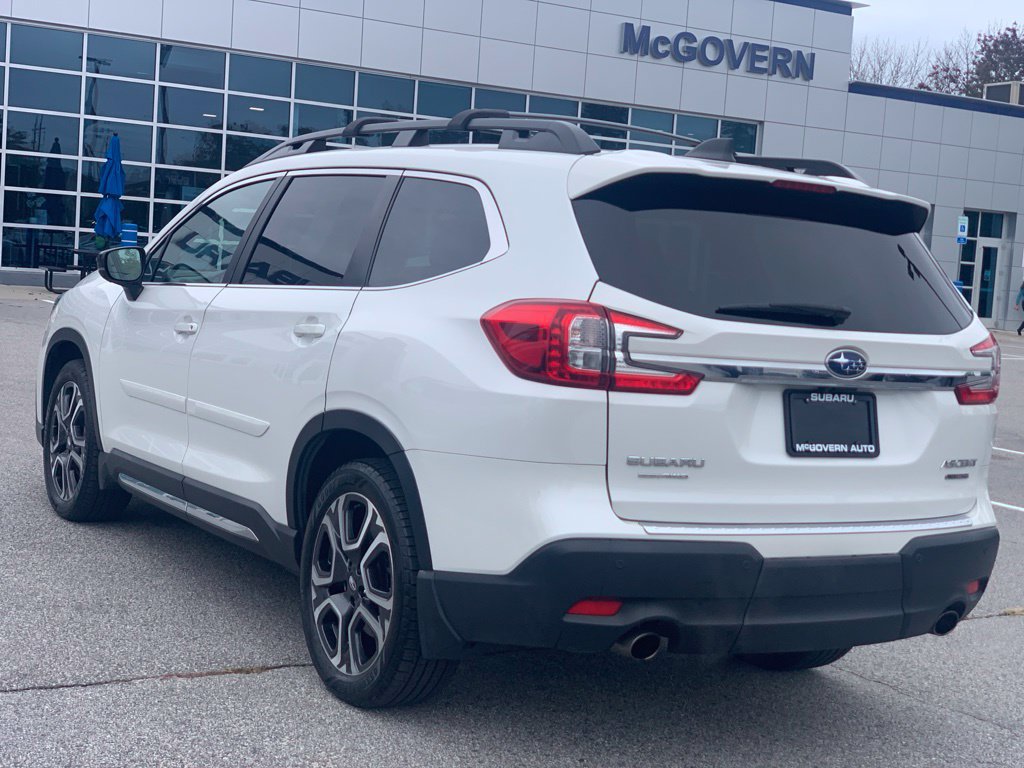 Used 2024 Subaru Ascent Limited w/ Technology Package AWD/4WD image 6