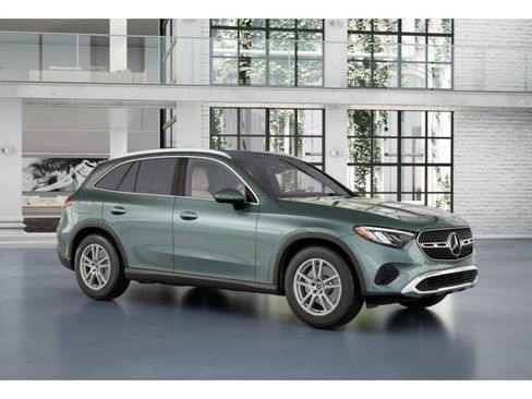 Used 2026 Mercedes-Benz GLC 300 image 11