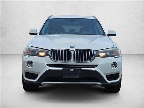 Used 2017 BMW X3 sDrive28i RWD image 2
