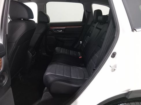 Used 2018 Honda CR-V Touring image 12