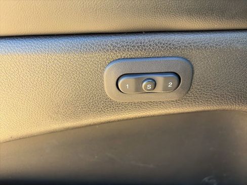 Used 2019 Jeep Grand Cherokee Limited w/ Luxury Group II image 15