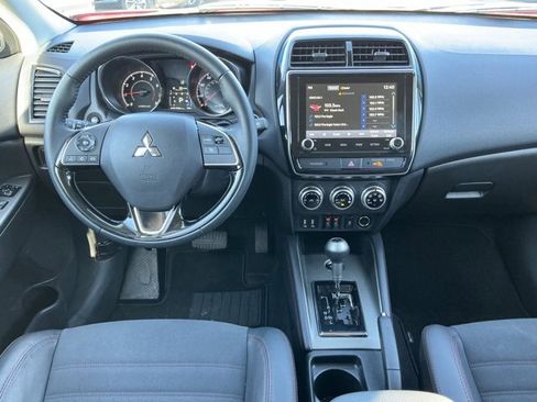 Used 2024 Mitsubishi Outlander Sport SE image 7