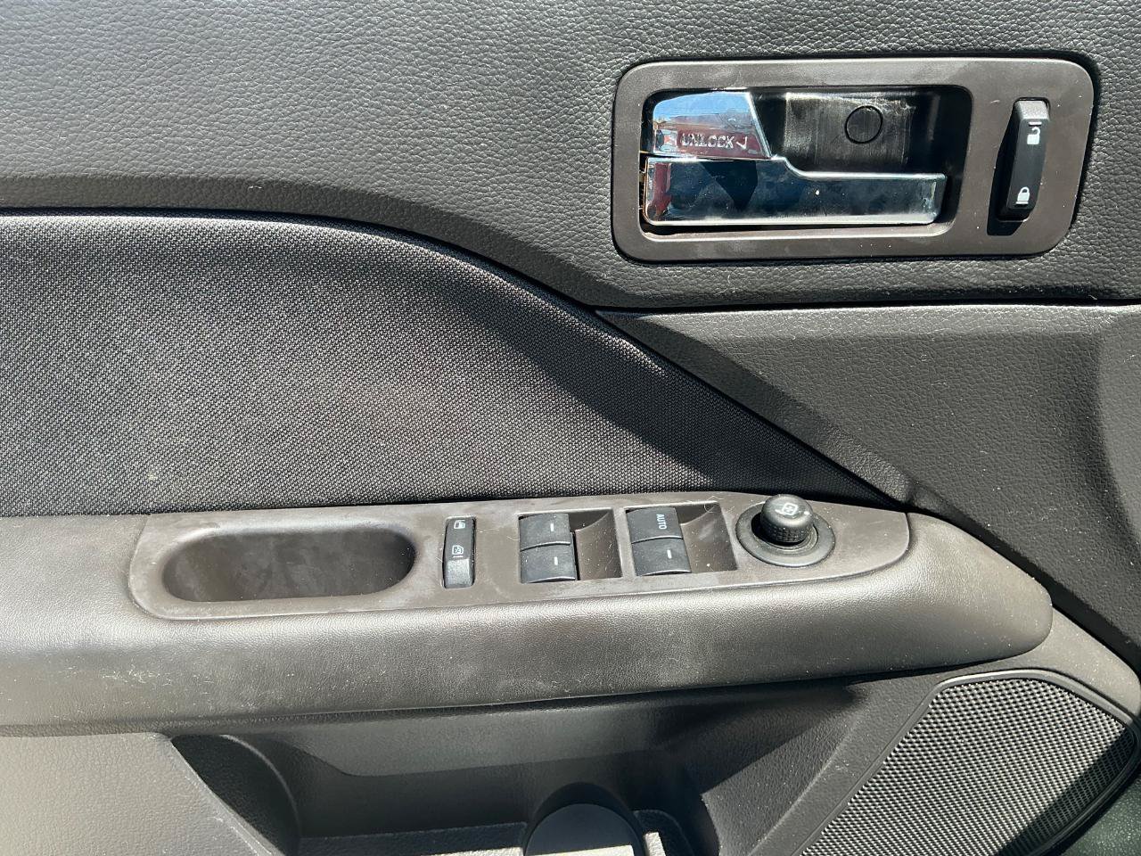 Used 2012 Ford Fusion SE FWD image 15