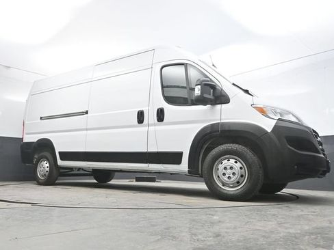 Used 2023 RAM ProMaster 2500 FWD image 32