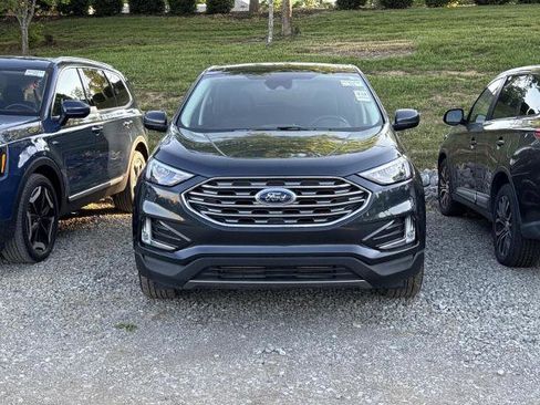 Certified 2022 Ford Edge SEL w/ Convenience Package AWD/4WD image 2