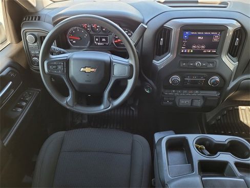 Used 2024 Chevrolet Silverado 2500 W/T image 11
