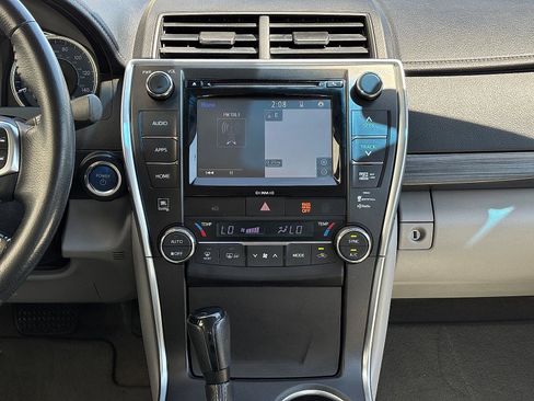 Used 2016 Toyota Camry XLE w/ Moonroof Package FWD image 20