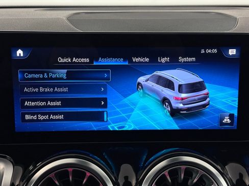 Used 2023 Mercedes-Benz EQB 300 4MATIC w/ Exclusive Package image 22