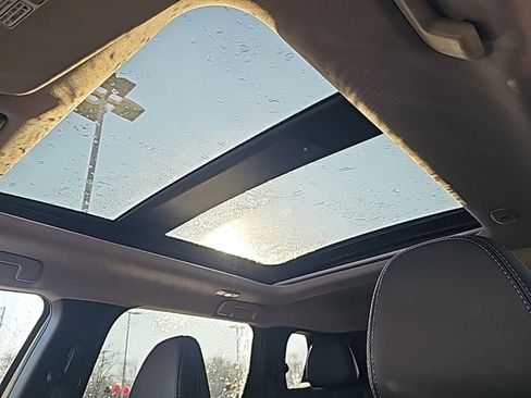 New 2025 Mitsubishi Outlander SE image 22