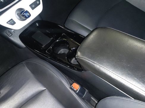 Used 2017 Toyota Prius Four w/ Advanced Technology Package image 26