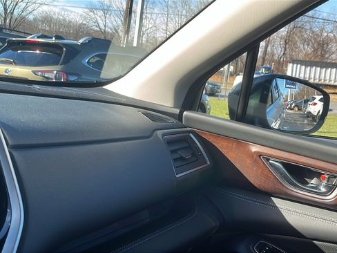 Certified 2025 Subaru Ascent Touring image 15