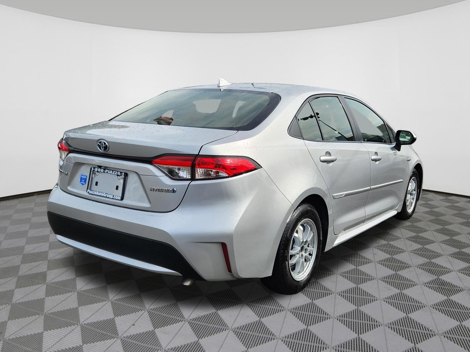 Used 2020 Toyota Corolla LE FWD image 4