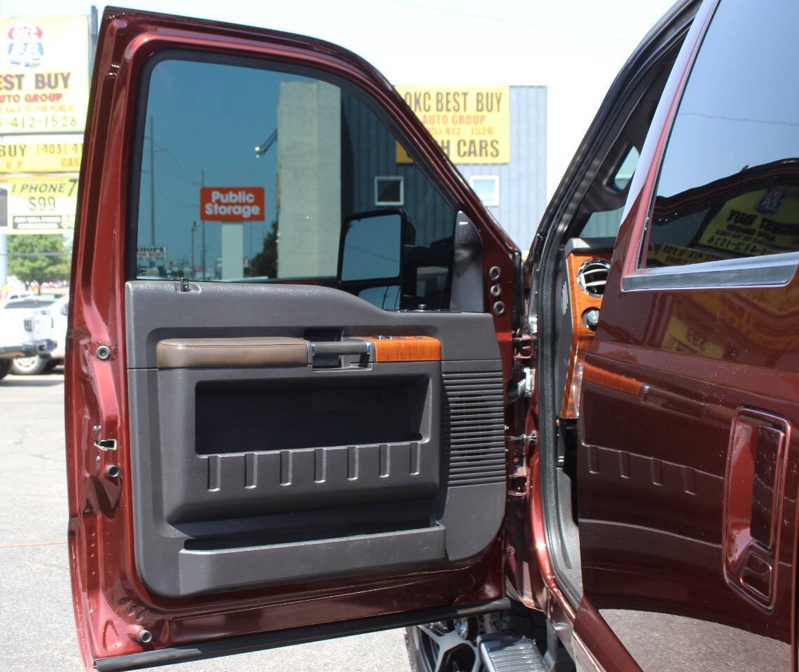 Used 2016 Ford F250 King Ranch w/ King Ranch w/Chrome Package AWD/4WD image 21
