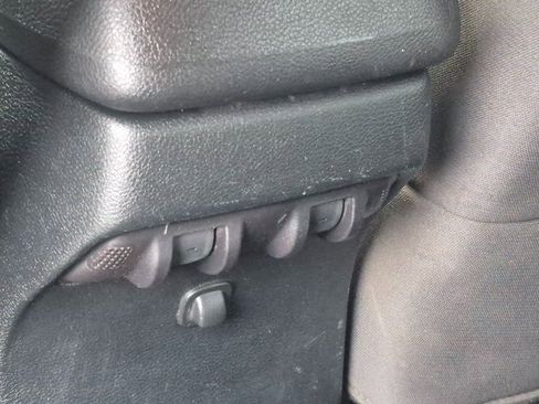 Used 2018 Jeep Wrangler Unlimited Sport S image 15