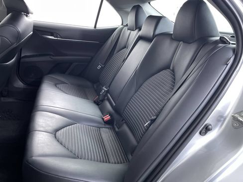 Used 2019 Toyota Camry SE w/ Convenience Package FWD image 19