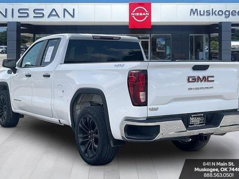 Used 2023 GMC Sierra 1500 Pro w/ Convenience Package AWD/4WD image 4