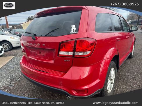 Used 2014 Dodge Journey SXT w/ Flexible Seating Group image 8