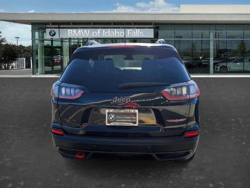 Used 2022 Jeep Cherokee Trailhawk w/ Premium Leather Package AWD/4WD image 6