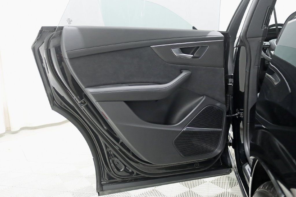 Used 2026 Audi RS Q8 performance AWD/4WD image 39