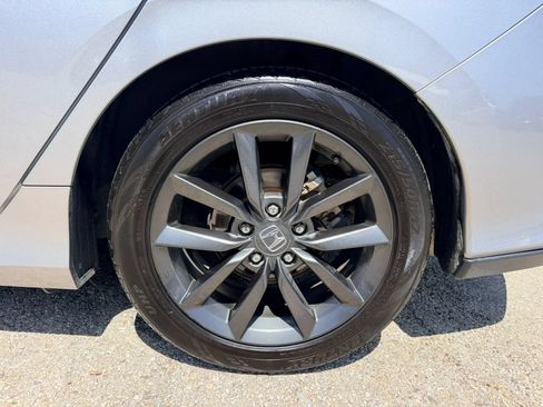 Used 2021 Honda Civic EX image 2