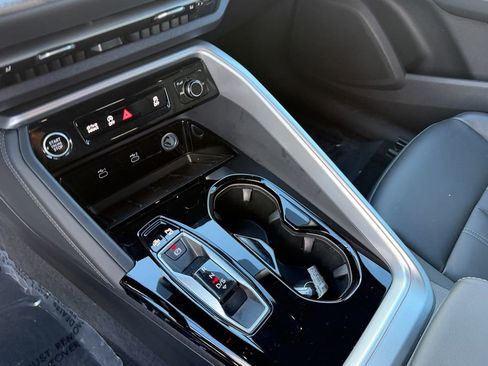 Used 2025 Audi Q5 Premium Plus w/ Premium Plus image 21