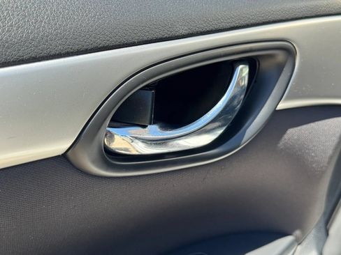 Used 2017 Nissan Sentra S w/ Protection Package FWD image 11