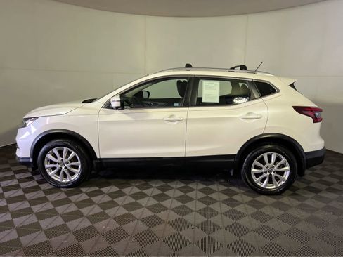 Certified 2020 Nissan Rogue Sport SV w/ Technology Package AWD/4WD image 4