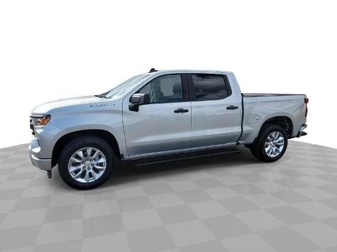Used 2022 Chevrolet Silverado 1500 Custom image 1