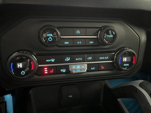 Certified 2023 Ford Bronco Outer Banks image 6