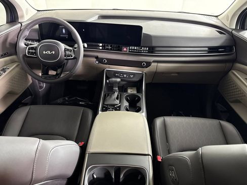 New 2026 Kia Carnival EX FWD image 13