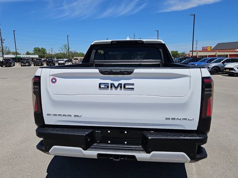 New 2025 GMC Sierra EV Denali image 4