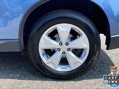 Used 2015 Subaru Forester 2.5i w/ Alloy Wheel Package AWD/4WD image 11