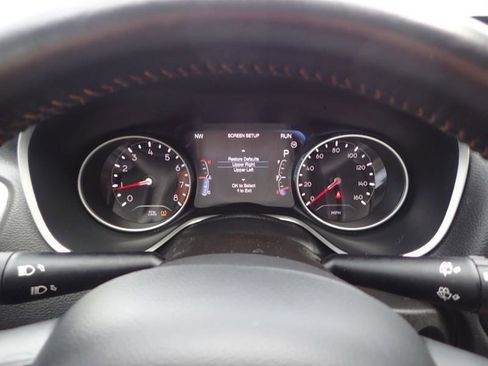 Used 2018 Jeep Compass Latitude w/ Popular Equipment Group AWD/4WD image 15