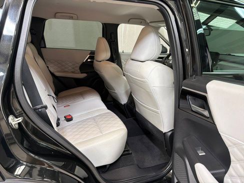 Used 2022 Mitsubishi Outlander SEL image 40