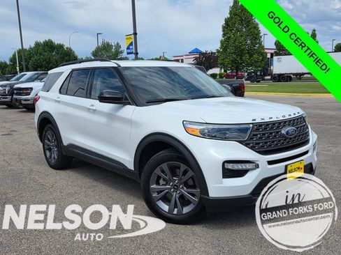 Certified 2022 Ford Explorer XLT w/ Equipment Group 202A AWD/4WD image 1