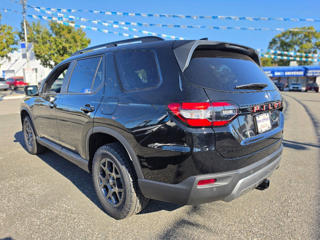 New 2026 Honda Pilot TrailSport image 4