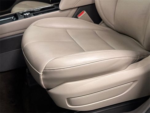 Used 2023 Lincoln Corsair AWD image 16