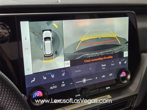 New 2026 Lexus TX 500h AWD image 18