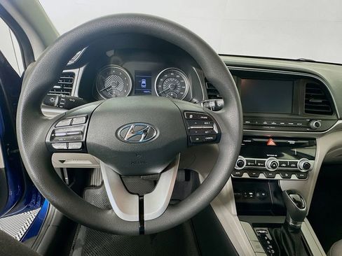 Used 2020 Hyundai Elantra SEL w/ Convenience Package (C2) image 11