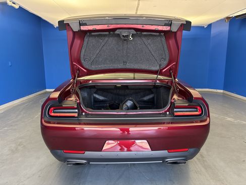 Used 2019 Dodge Challenger R/T Scat Pack w/ Driver Convenience Group RWD image 26