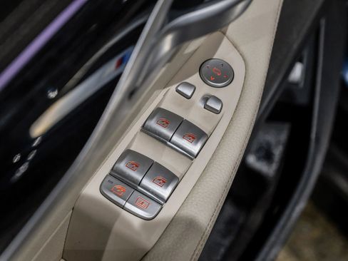 Used 2019 BMW 740i xDrive w/ Executive Package image 43