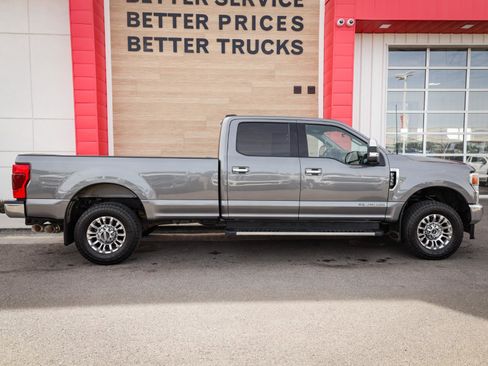 Used 2022 Ford F350 XLT w/ XLT Premium Package image 2
