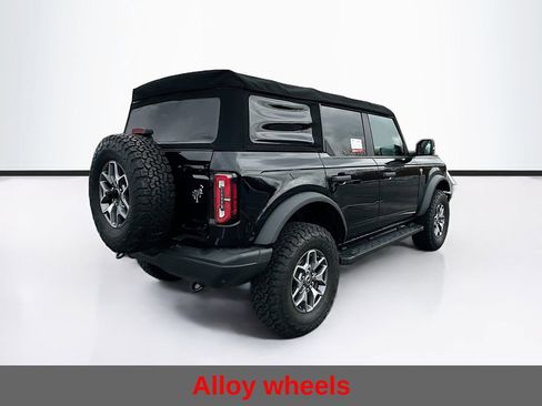 Used 2022 Ford Bronco Badlands image 11